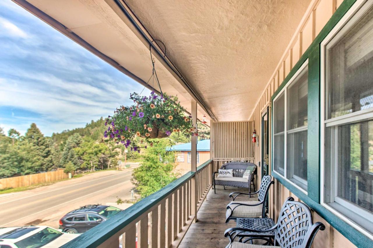 Main St Red River Ski Condo With Mountain View! Esterno foto