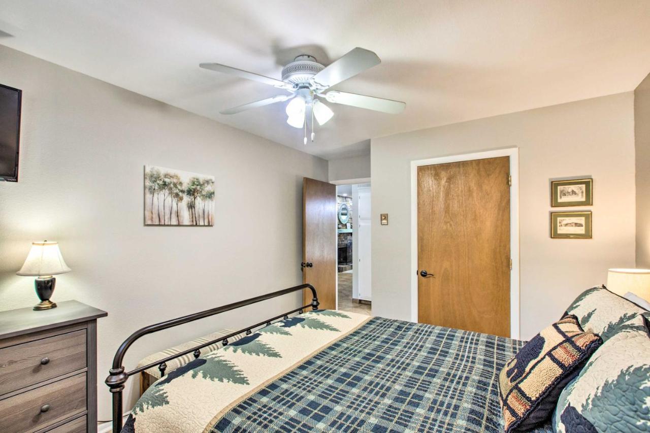 Main St Red River Ski Condo With Mountain View! Esterno foto