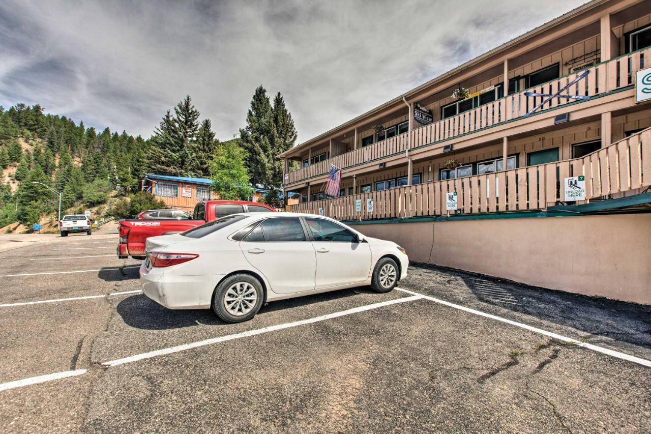Main St Red River Ski Condo With Mountain View! Esterno foto